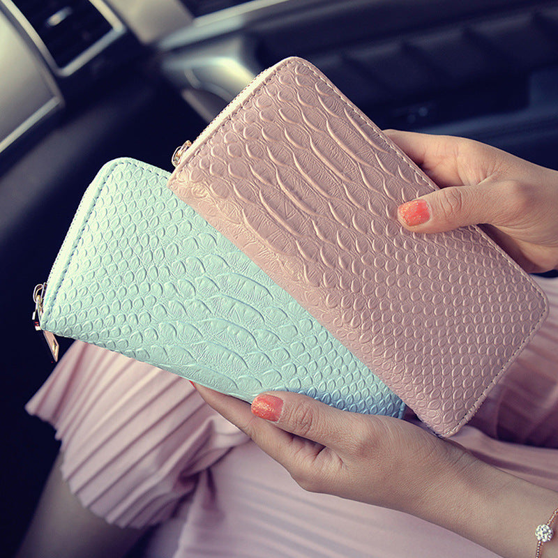 Pochette portefeuille, détail de la poche zippée centrale