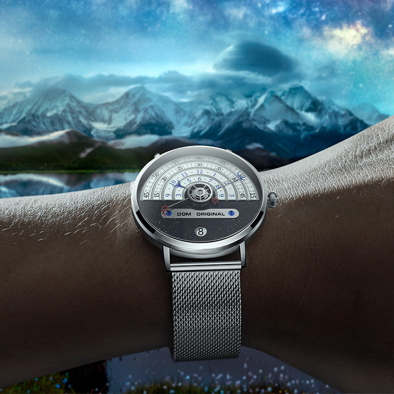Montre Sillage portée au poignet, design sportif affirmé, style street