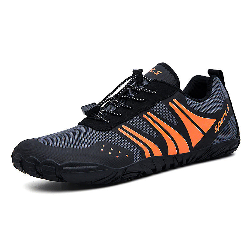Chaussures d'eau grises et orange, vue de profil