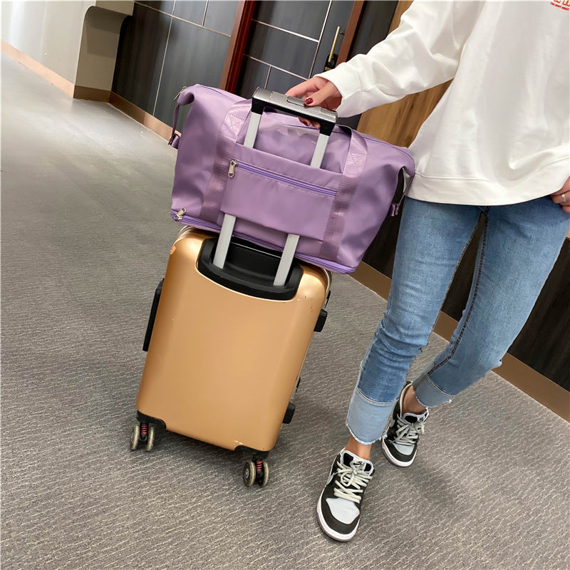 Sac de sport coloris gris