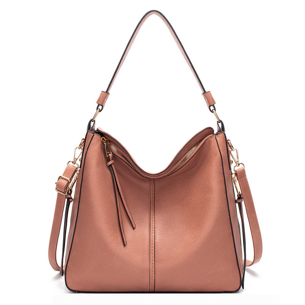 Sac hobo, détail des surpiqûres et de la fermeture