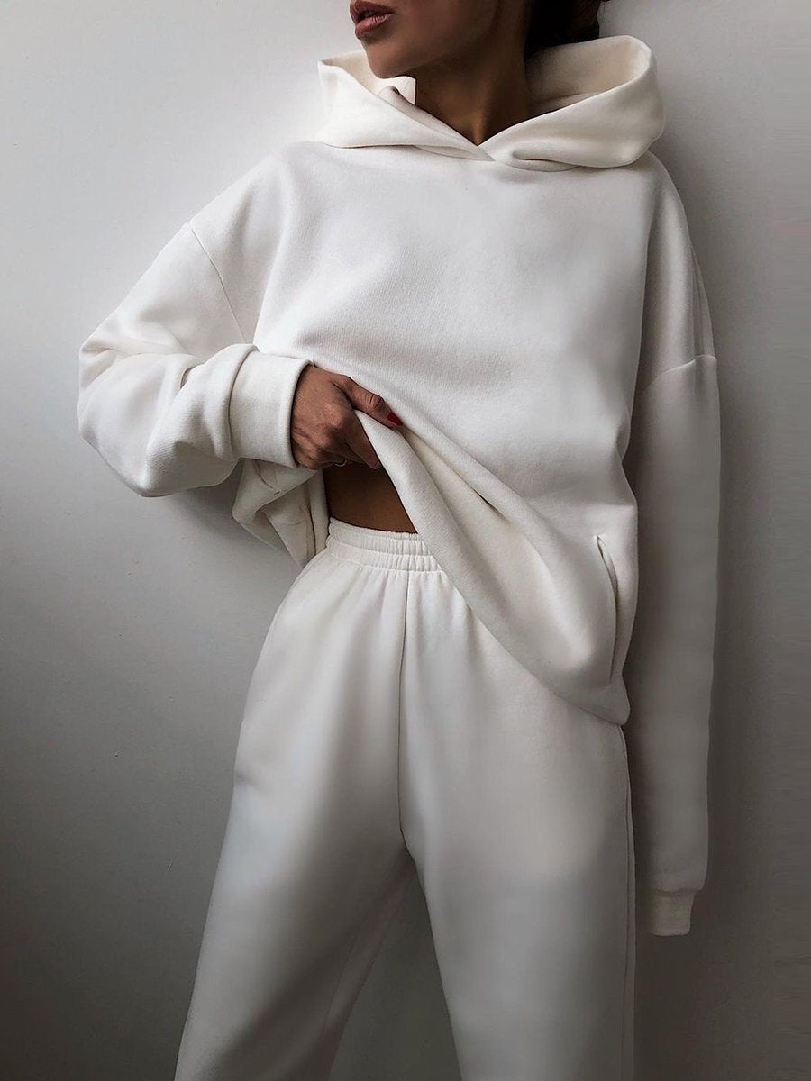 Ensemble jogging femme blanc cassé, vue de face