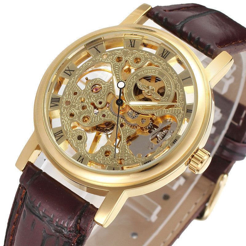 Montre Engrenage à cadran squelette doré, vue de trois quarts, bracelet cuir bordeaux