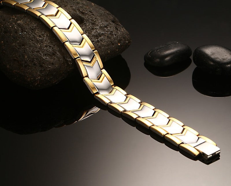 Bracelet Dynastie, gros plan des maillons géométriques