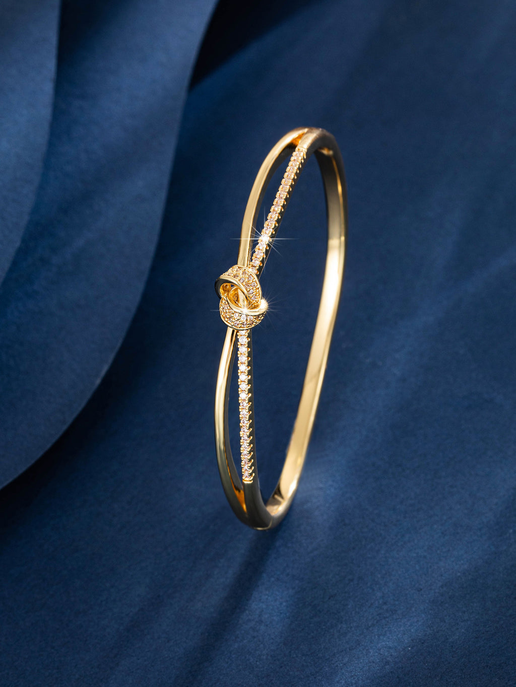 Bracelet Nœud d'Amour, vue de dessus du jonc