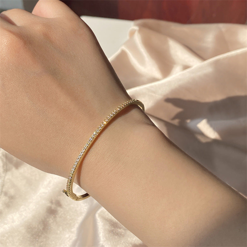 Bracelet Fil d'Étoiles coloris doré, jonc minimaliste