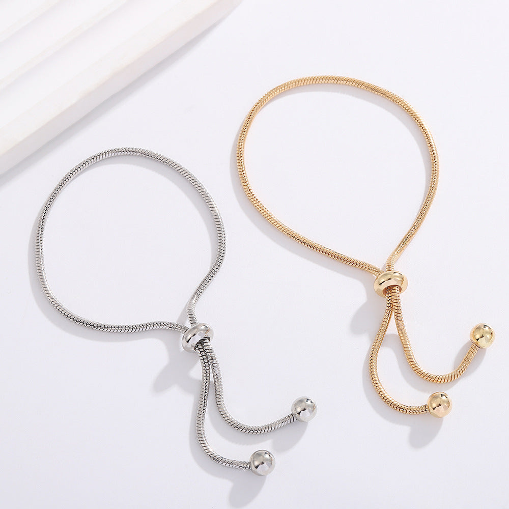 Bracelet Douceur, perles rondes lisses sur chaîne coulissante