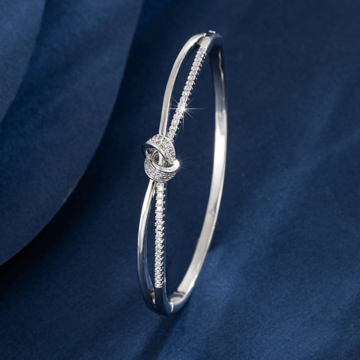 Bracelet Nœud d'Amour modèle 1, nœud d'amour