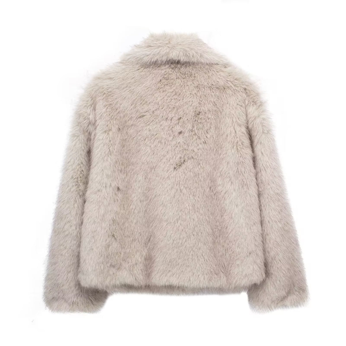 Veste courte en fausse fourrure rose poudré, présentée à plat