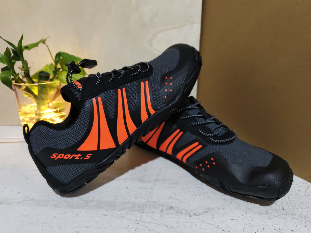 Chaussures d'eau noires, vue en situation